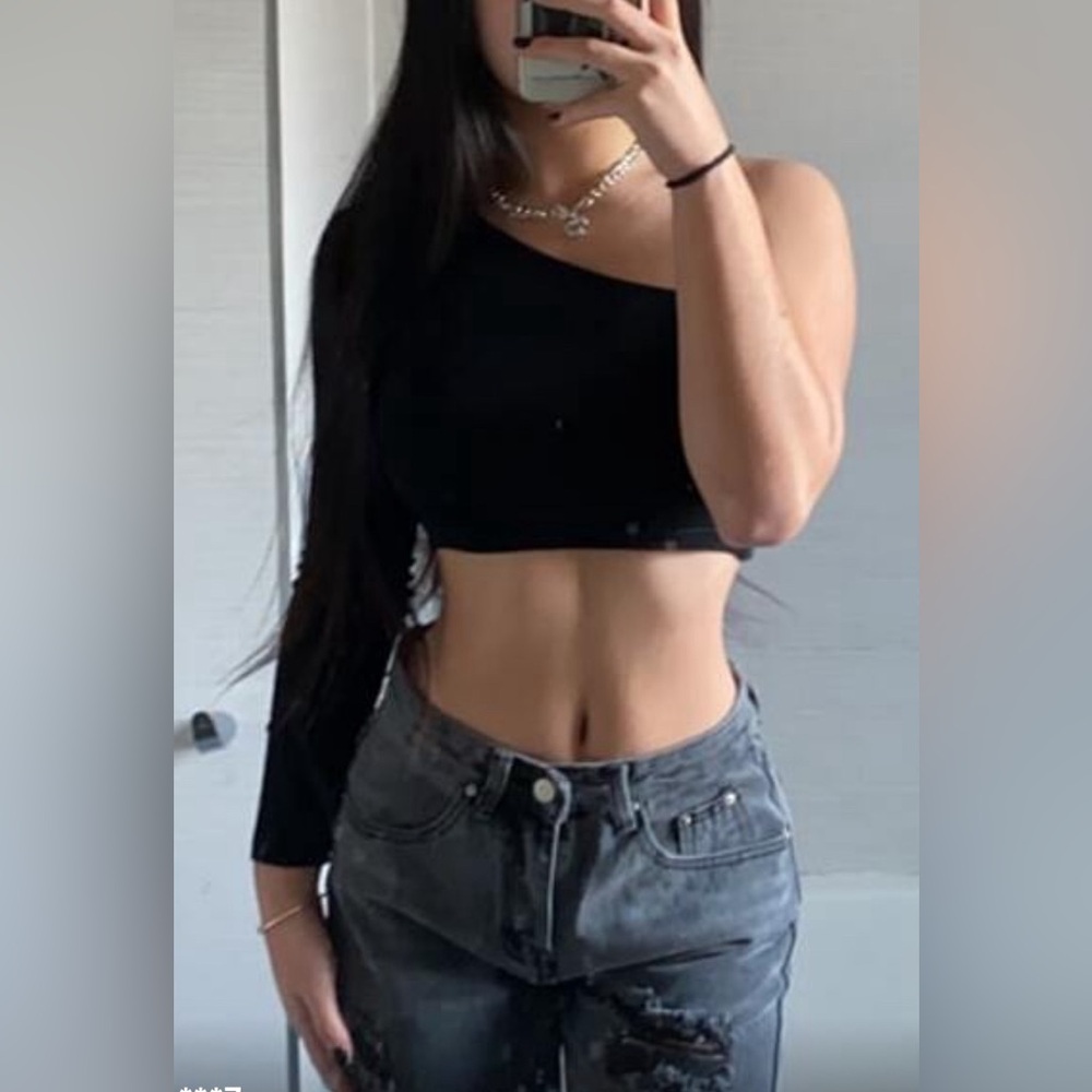SHEIN black one long sleeve crop top